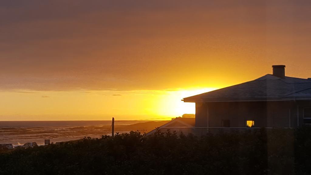 Strandloper Apartments Hermanus Exteriör bild