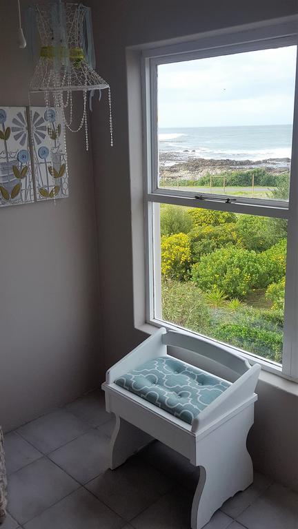 Strandloper Apartments Hermanus Exteriör bild