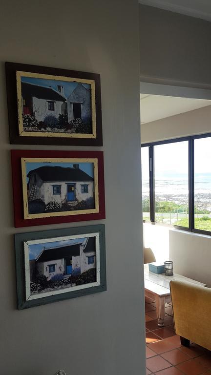 Strandloper Apartments Hermanus Exteriör bild