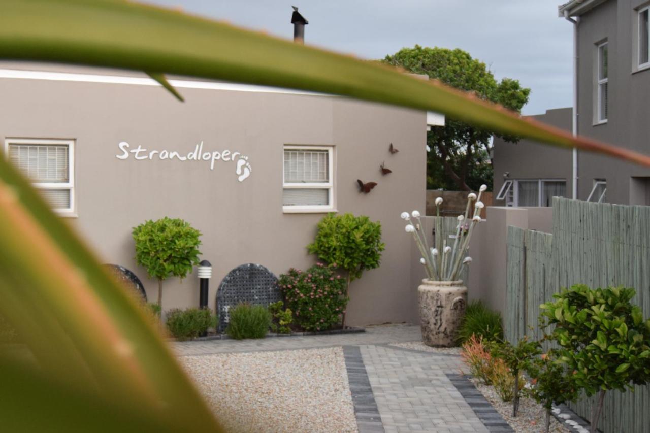 Strandloper Apartments Hermanus Exteriör bild